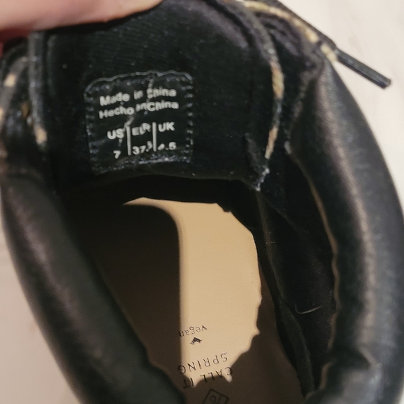 Leopard booties size 7 Call it spring - Picture 2 of 3